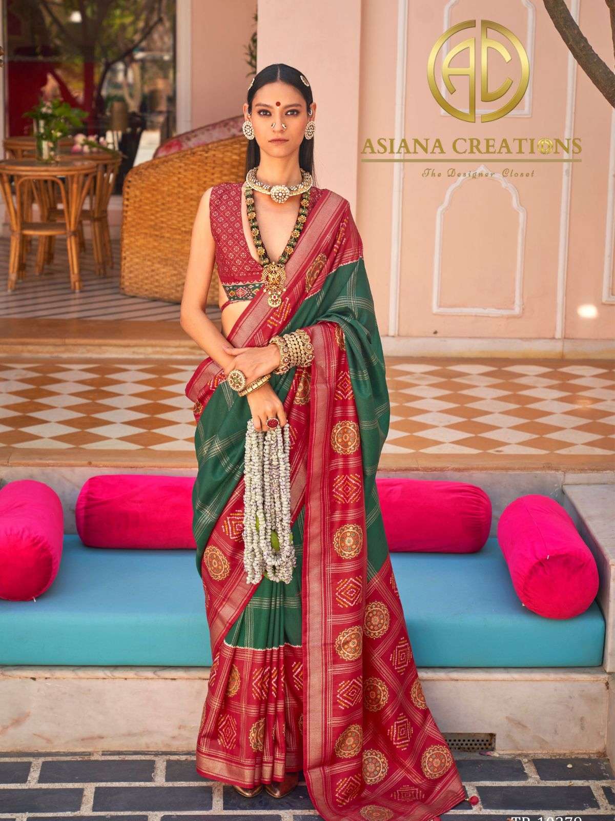 Patola Silk Wedding Saree with Blouse Piece DS10279