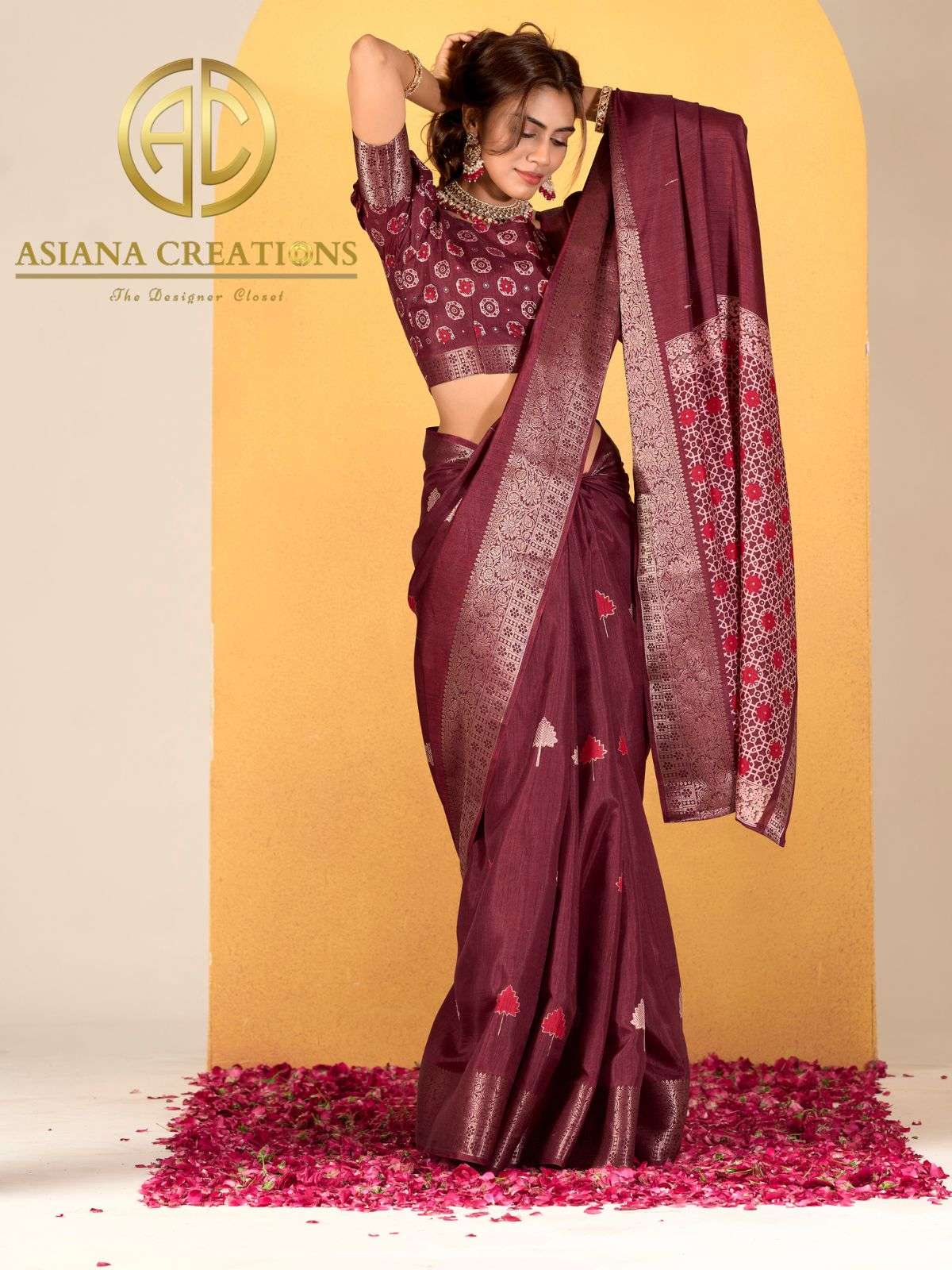 Silk Traditional Wedding Saree with Blouse Piece DS590005