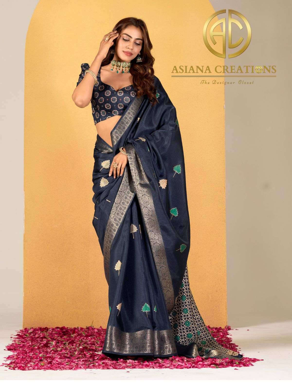 Silk Traditional Wedding Saree with Blouse Piece DS590006